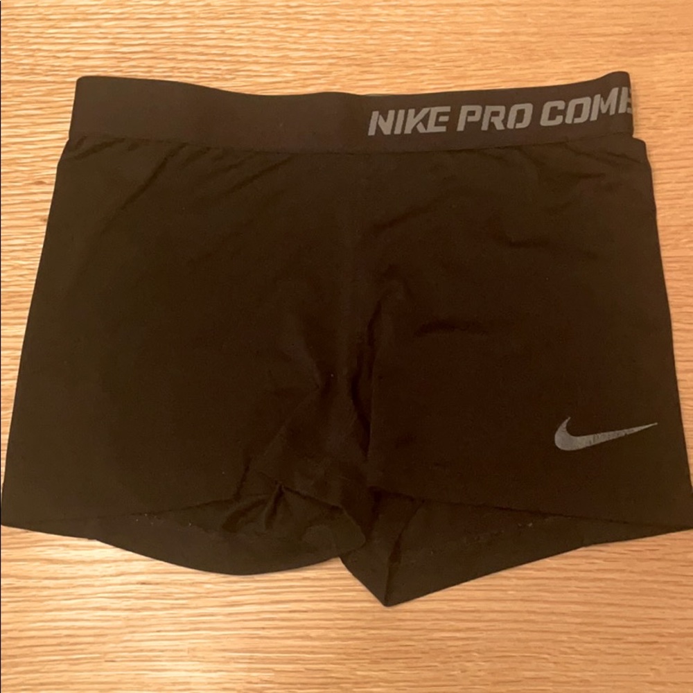 Nike Pro Combat Women’s M Spandex Shorts